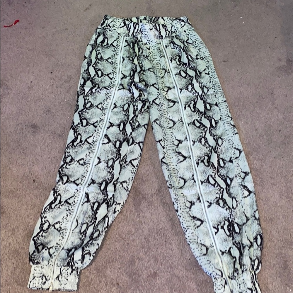 Snake print